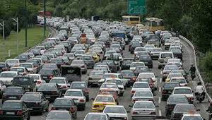 ترافیک نیمه سنگین در کرج - مرزن آباد
