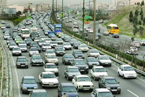 ترافیک نیمه سنگین در آزاد راه تهران _ کرج