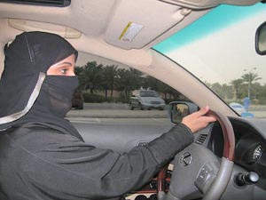 آموزش رانندگي در بغداد پررونق شده است  

