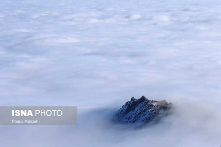 تصویری زیبا و دیدنی از قله الوند
